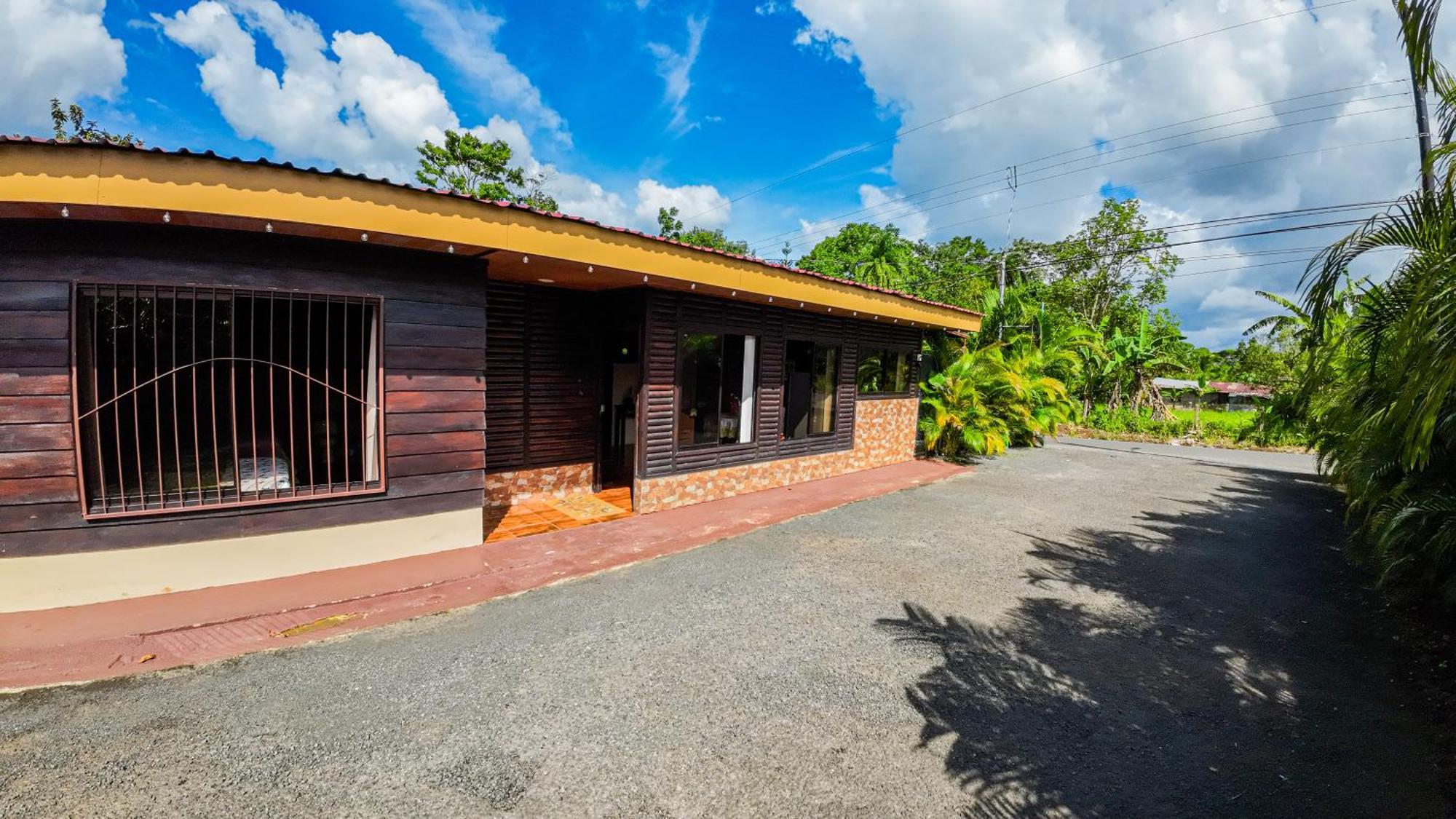 Bungalows Las Iguanas Arenal Volcano La Fortuna Exterior photo